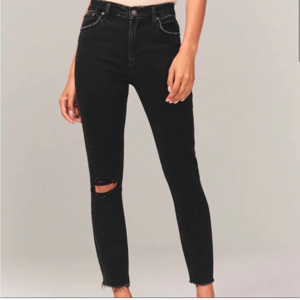 Abercrombie & Fitch The Skinny High Rise Black Distressed Curve Love Jeans
